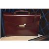 Image 4 : BALLY HANDBAGS & FERRAGAMO BRIEFCASE (3 PCS)