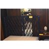 Image 2 : UPHOLSTERED BENCH