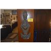 Image 1 : PAPUA NEW GUINEA SEPIK RIVER CARVED WOOD SUSPENSION HOOK W/3 STYLIZED FACES & INLAID SHELLS