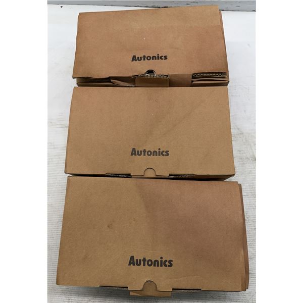 (3) Autonics #SFDL2-M6A-G1/2KB Safety Door Lock Switches