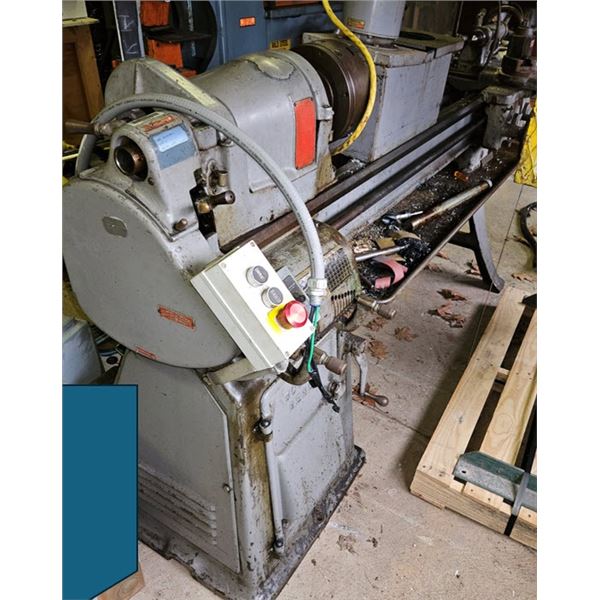 Heavy-duty Engine Lathe