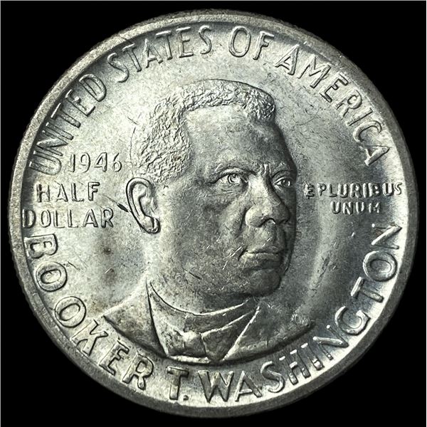 1946-D Silver Half Dollar Booker T.  Washington UNCIRCULATED