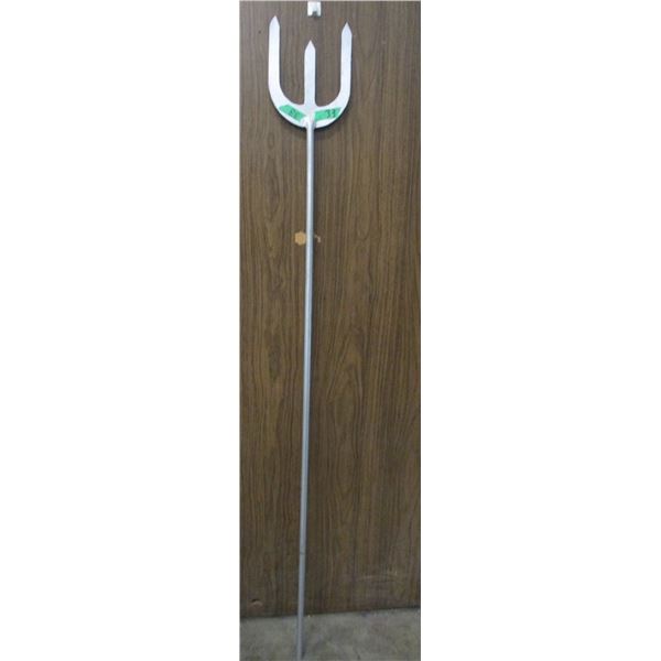 METAL FORK