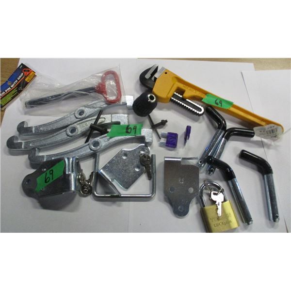 FREIGHT DAMAGE (AS IS):  FLAT C/W ASSORTED TOOLS (PIPE WRENCH, HITCH PINS, LOCKS)