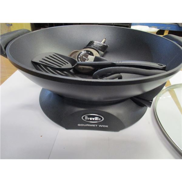 LIKE NEW:  BREVILLE HEAVY DUTY ELECTRIC WOK