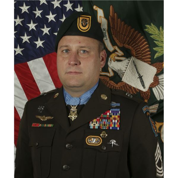 Priceless Opportunity to Accompany Medal of Honor Awardee Earl Plumlee at SAAM Rifle Cours