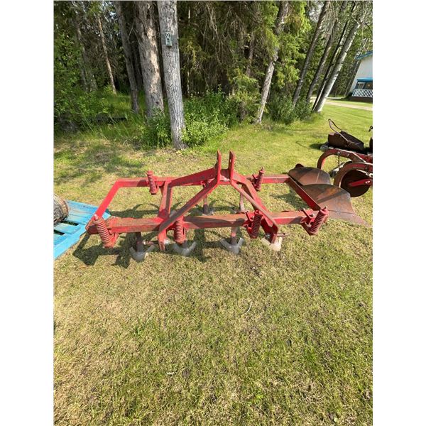 Heavy-Duty Spring Cultivator Attachment