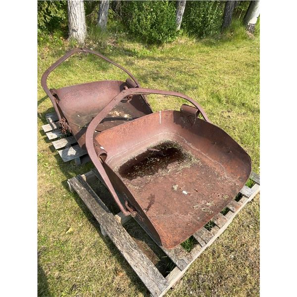 Horse Drawn Scoop Loaders