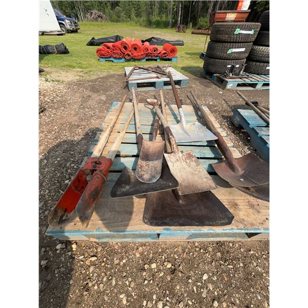 Shovels and Post Hole Digger
