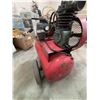 Image 1 : Speedaire Portable Air Compressor Model 3Z496