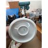 Image 2 : Decorative Porcelain and China Dishw