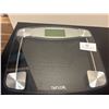 Image 1 : Taylor Digital Glass Scale