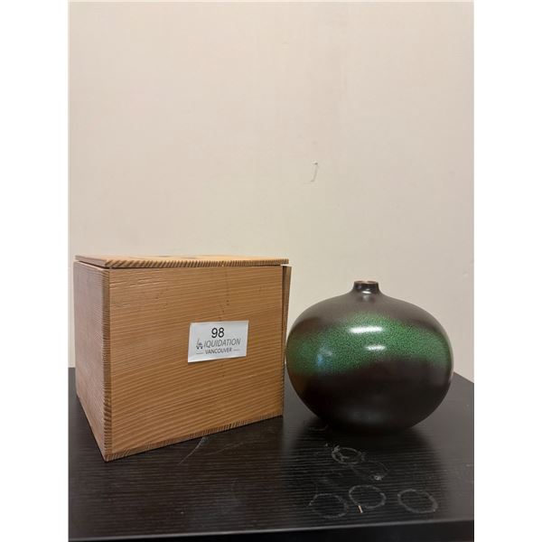 Green and Black Ombre Ceramic Vase with Wooden Box
