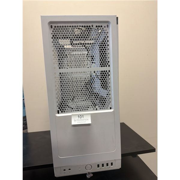 White Computer Case - returns (plastic cracked a little on the side)