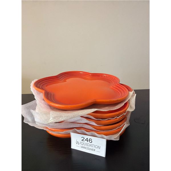 Le Creuset Orange Cloud Shaped Plate Set