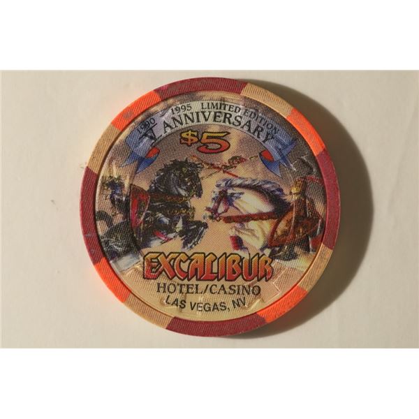 $5 EXCALIBUR CASINO CHIP.  1995 LIMITED EDITION