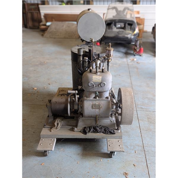 Cushman Two-Cylinder Stationary Engine 8HP Circa 1914