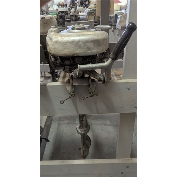 Vintage Viking 5HP Outboard Motor 1940's?