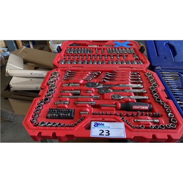 CRAFTSMAN 197PC MECHANICS SET IN HARD TRANSPORT CASE