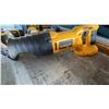 Image 3 : DEWALT DW938 VARIABLE SPEED RECIPROCATING SAW, DEWALT DWE305 V.S. RECIPROCATING SAW *NO BATTERIES*