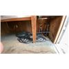 Image 9 : ARCTIC PORTABLE TRAILER BUILDING, WHITE, HAS DRAFTINGS DESK & ASSORTED OFFICE ITEMS,