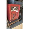 Image 2 : LINCOLN ELECTRIC AC-225-S HEAVY DUTY SINGLE PHASE AC ARC/STICK WELDER ON MOBILE CART