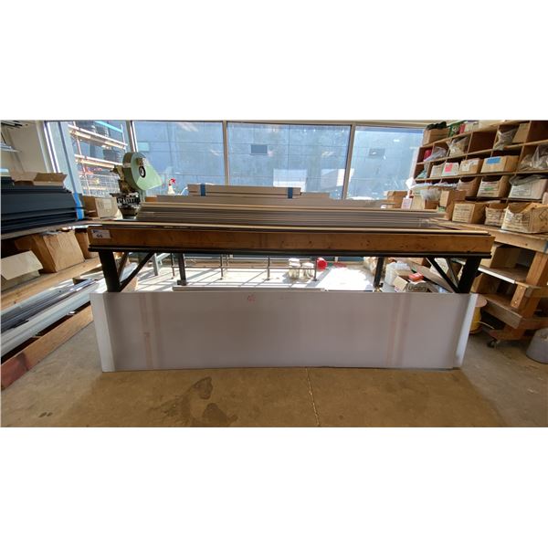 METAL FRAME WOOD TOP SHOP TABLE WITH ASSORTED GLAZING COMPONENTS/MATERIAL