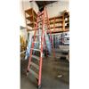 Image 4 : WERNER ORANGE 10' FIBERGLASS LADDER