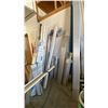 Image 4 : GROUP OF ASSORTED GLAZING DOOR COMPONENTS