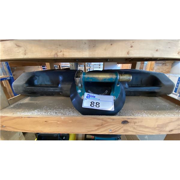 PAIR OF WOODS POWR-GRIP W6450 HANDHELD 10" VACUUM CUPS IN HARD TRANSPORT CASES
