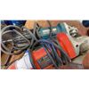 Image 2 : 2 ELECTRIC GRINDERS- BLACK & DECKER/MAKITA