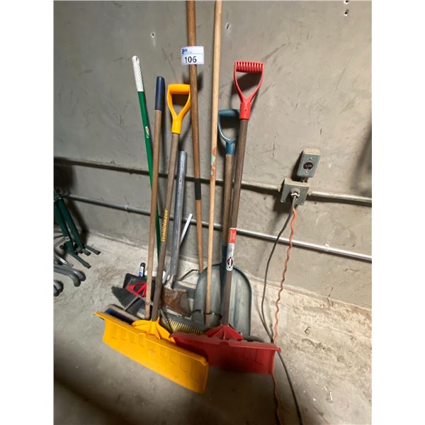 GROUP OF ASSORTED BROOMS/SHOVELS