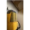 Image 3 : DEWALT DW716, 12"DOUBLE-BEVEL COMPOUND MITER SAW