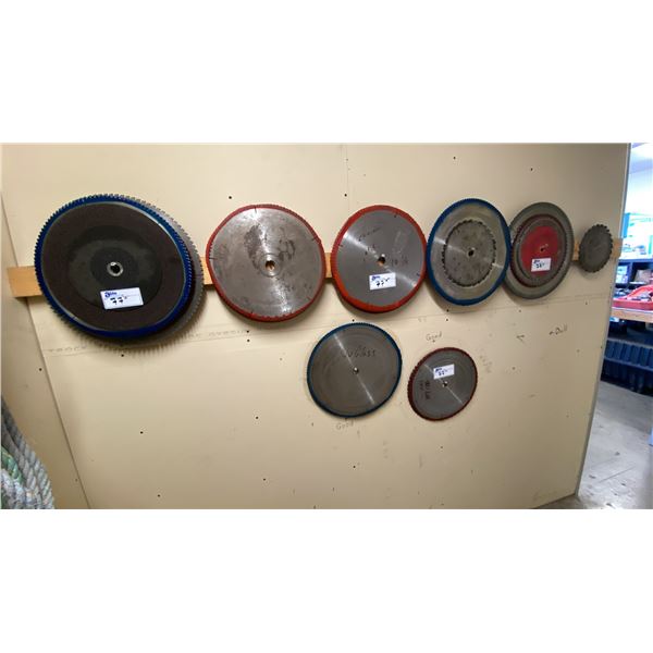 LARGE GROUP OF ASSORTED CUTTING BLADES