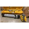 Image 2 : SPECTRA PRECISION LL300 AUTOMATIC SELF-LEVELING ROTARY LASER LEVELING KIT