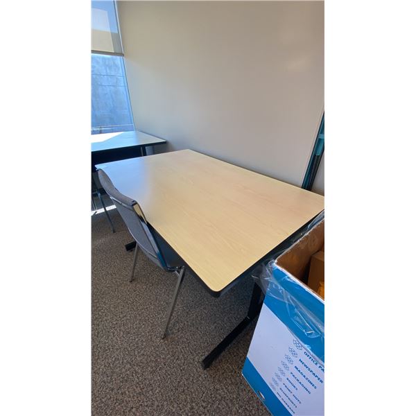 3 ASSORTED SIZED LIGHT WOOD/BLACK OFFICE DESKS, LONGEST MEASURES 60"L