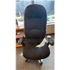 Image 4 : 5 DRAWER OFFICE DESK APPROX 72"L X 36"D X 29"H & MOBILE OFFICE CHAIR  *CONTENTS NOT INCLUDED*