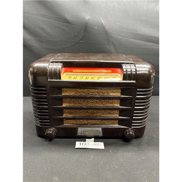 Vintage Arcadia Mid Century Radio with Bakelite Case As Found
