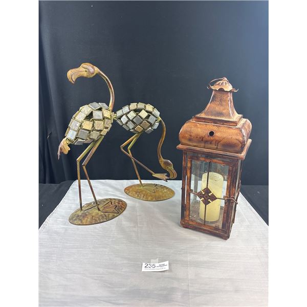 Very Nice Outdoor Patio Décor Lot Lantern Candle and 2 Metal Flamingos