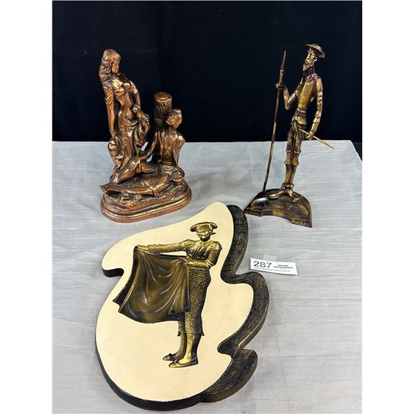 Nice Midcentury Décor Lot Chalkware Plaque and Figurines