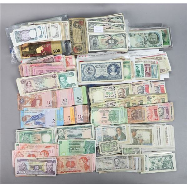Worldwide, Strong Currency Accumulation, 1898-2012,