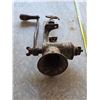 Image 2 : Vintage universal meat grinder