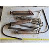 Image 1 : Grease guns