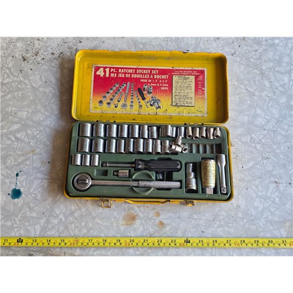 Socket set