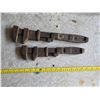 Image 1 : 2 antique wrenches