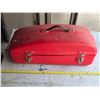 Image 5 : Homelite chainsaw with case- has compression- untested