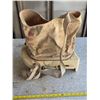 Image 3 : Vintage seeder bag
