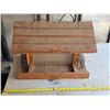 Image 1 : Wooden bird feeder