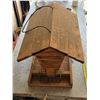 Image 3 : Wooden bird feeder