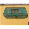Image 2 : vintage "liberty" tackle box, complete, comes wit tools